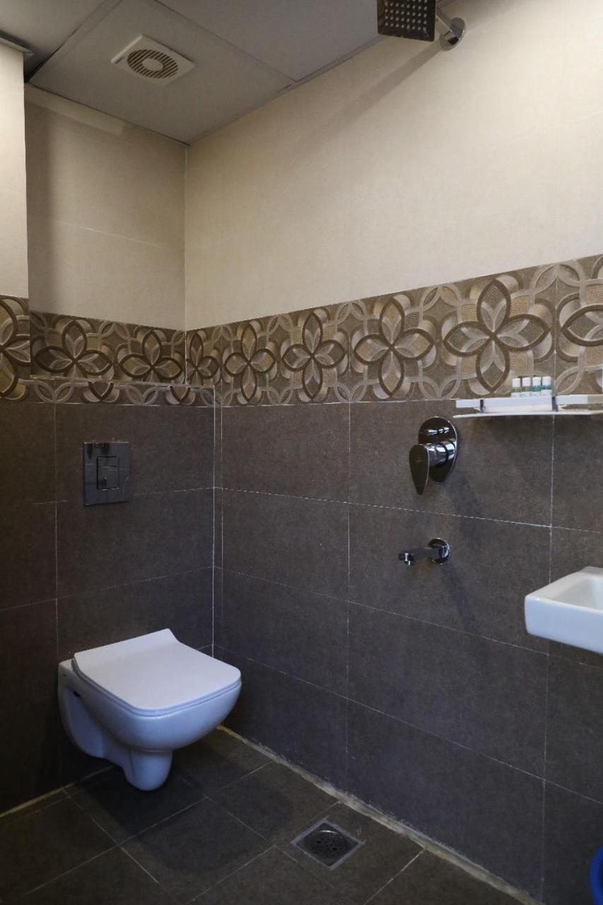 Hotel Windsor Plaza Hyderabad Esterno foto
