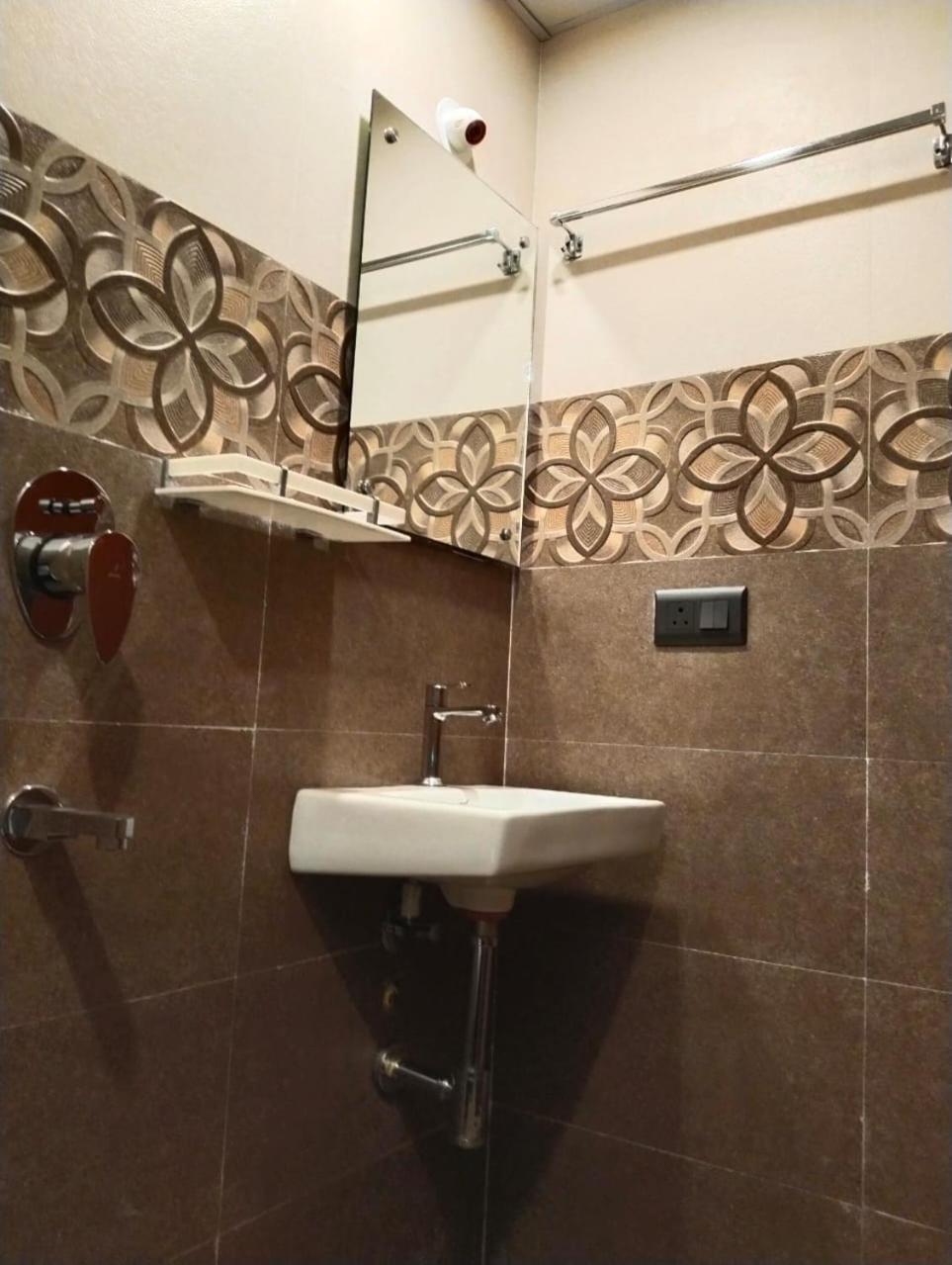 Hotel Windsor Plaza Hyderabad Esterno foto